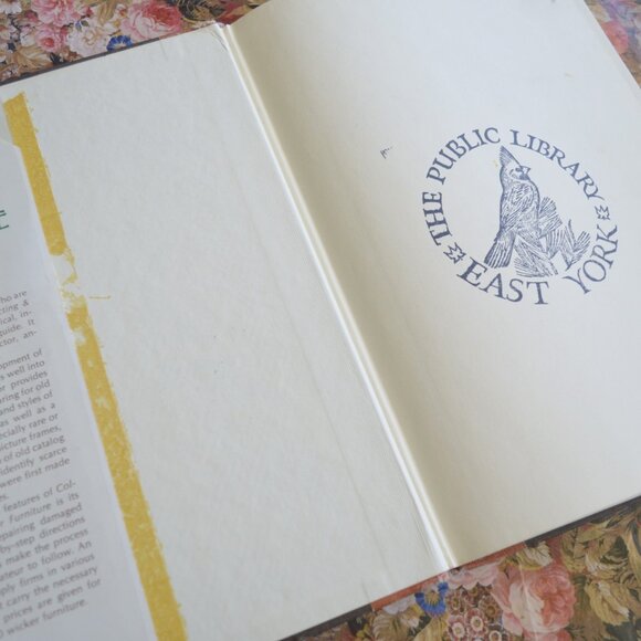 BOOK Collecting & Restoring Wicker Furniture - Picture 6 of 7